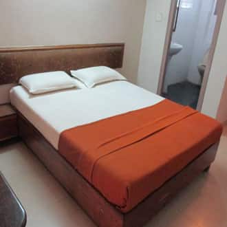 Sri Ishwarya Residency, Rajahmundry 5
